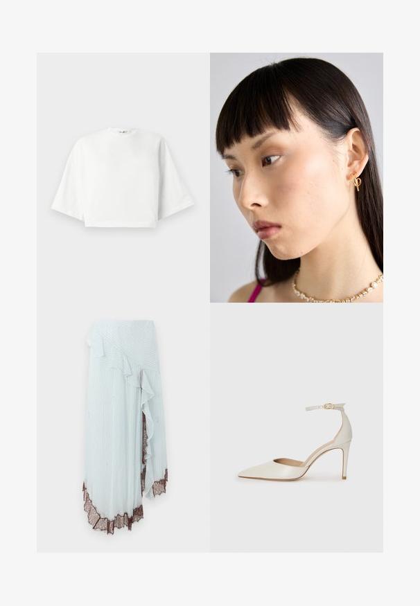 Vit kort t-shirt med avslappnad passform, korta vida ärmar, rund halsringning och sidokläppar, tillverkad av mjukt bomullsmaterial.; Ljust blå omslagskjol med vertikala vita ränder, med en volangkant och intrikat brunt spetsdetalj vid fållen.; Vit läderhögklackad sko med spetsig tå, ankelrem och en smal stilettklack. Slät textur med diskret glänsande finish.; Guld hoops örhänge bärs på höger öra, med en öppen design. Modellen har rakt, mörkt hår och minimal sminkning.