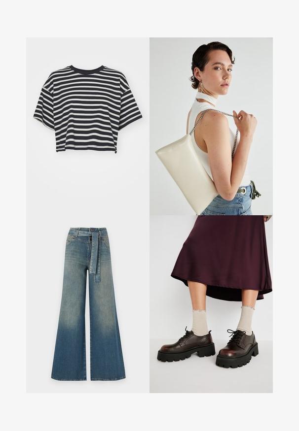 Pruhované zkrácené tričko v námořnické modré a bílé barvě. Krátké rukávy, kulatý výstřih, měkká tkanina s vodorovnými pruhy a uvolněný střih.; Džínové kalhoty širokého střihu s přechodem od světlé k tmavě modré, vysokým pasem, poutky na opasek a odpovídajícím opaskem ze stejného materiálu. Texturovaná džínovina.; Hnědé kožené platformové boty s mohutnými černými podrážkami, v kombinaci s žebrovanými béžovými ponožkami se scalloped okraji, na tlumeném pozadí.; Bílá obdélníková psaníčko vyrobené z lesklého materiálu, se stříbrným řetízkovým popruhem. Modelka pózuje a předvádí tašku na jednobarevném pozadí.