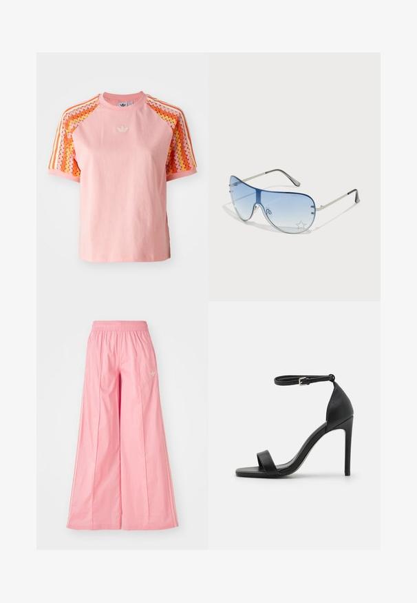 Růžové bavlněné tričko s krátkými rukávy, ozdobené látkou se vzorem vlnovky v oranžové a žluté barvě na ramenou a vyšitým logem.; Růžové kalhoty s volnými nohavicemi vyrobené z lehké látky, s elastickým pasem a jemnými bílými bočními pruhy. Malé logo na přední straně.; Černé sandály na vysokém podpatku s elegantním designem, které mají pásek kolem kotníku, otevřenou špičku a hladkou koženou texturu.; Pilotské sluneční brýle s modrými gradientními skly, stříbrným kovovým rámem a dekorativními hvězdnými akcenty na sklech. Hladký a elegantní design.