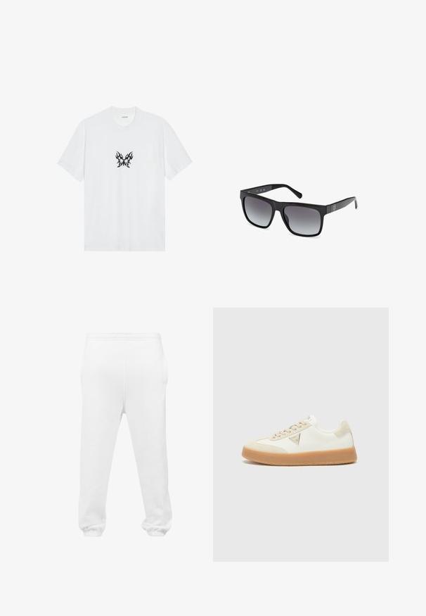 Weißes Baumwoll-T-Shirt mit kurzen Ärmeln und Rundhalsausschnitt. Merkmale ein zentrales, schwarzes Schmetterlingsmotiv mit Flammenmuster. Glatte Textur.; Weiße Jogginghosen aus weichem Stoff, mit einem elastischen Bund, seitlichen Taschen und elastischen Bündchen an den Knöcheln.; Weißer Sneaker mit beigen Akzenten, Materialien aus Wildleder und Leder, runde Zehenform, Gummisohle und einem dreieckigen Logo-Detail an der Seite.; Guess Sonnenbrille - glossy black smoke gray