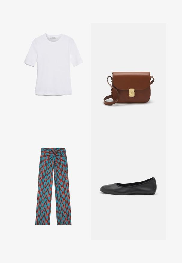 Weißes kurzärmliges T-Shirt aus geripptem Stoff. Runder Halsausschnitt, normale Passform und dezente Nähte. Keine Muster oder Grafiken.; Weite Stoffhosen mit einem türkis, roten und braunen abstrakten Muster; abgestufter Schnitt mit einer Drehung in der Taille.; Schwarze Leder-Ballettschuhe mit abgerundeter Spitze, glatter Textur, minimalen Nähdetails und einem flexiblen Sohlen-Design.; Braune Ledertasche mit Klappenverschluss, Beschlägen in Goldfarbe, einem Schultergurt und einer glatten Oberfläche. Kompakte rechteckige Form.