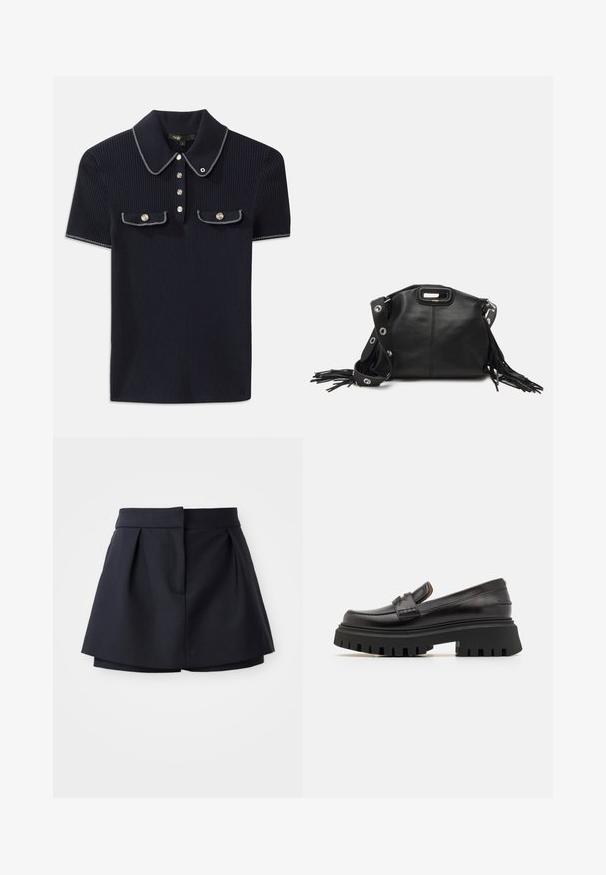 Marinblå ribbad polo-shirt med spetsig krage, korta ärmar och två framfickor med knappslut; framhävd med vita sömdekorationer.; Marinblå plisserade shorts med hög midja, tillverkade av mjukt tyg. Har en figurnära design och en dold framficka.; Maje Platåpumps - noir; Maje MISS MINI - Axelremsväska - noir; Guldtonade örhängen med flera fallande kedjor, prydda med klara ovala rhinestone-accenter och dekorativa stuvar.