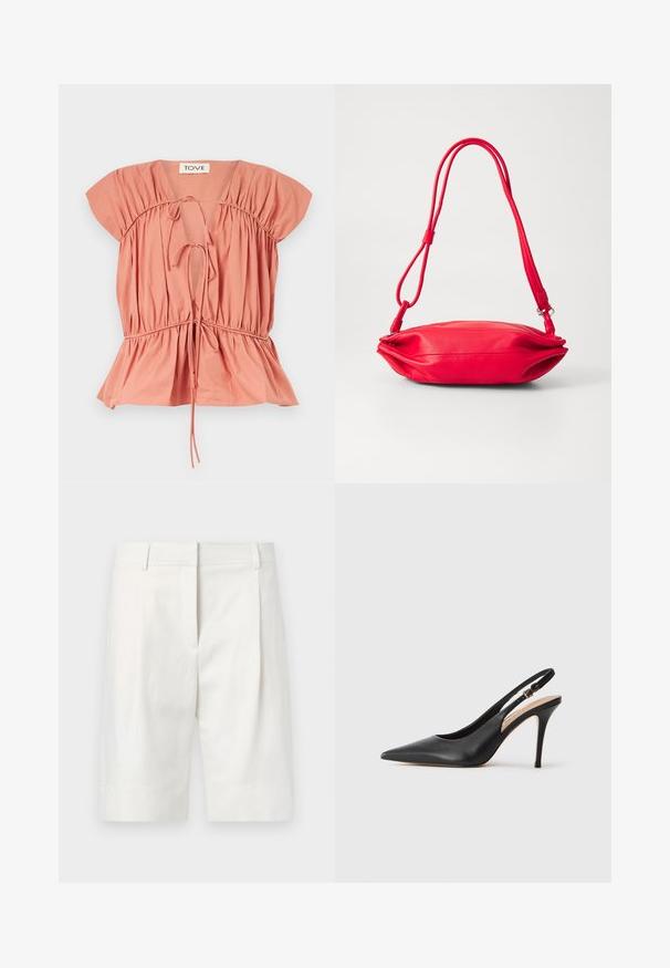 Halenka z bavlny v broskyňovej farbe s gathered detailmi, krátkymi rukávmi a stiahnutým pásom. Obsahuje nastaviteľné viazania na výstrihu a leme.; Svetlosfarbené prispôsobené šortky z bavlny s plochým predným dielom, záhybmi a rovným strihom. Hladká štruktúra s klasickým dokončením.; Čierna kožená sandálová topánka na vysokom podpätku s špicatou špičkou, hladkou textúrou a jemným remienkom s kovovou sponou.; Červená kožená kabelka so štíhlym, zaobleným tvarom. Obsahuje jedny nastaviteľný popruh a hladký povrch s jemnými detailmi šitia.