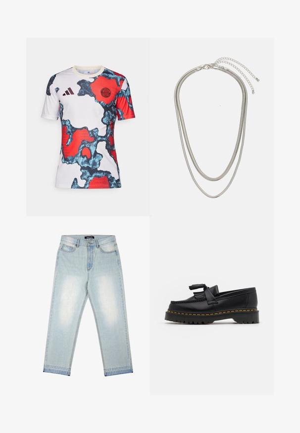 Lyhythihainen jalkapallopaita, jossa on valkoinen pohja ja sinisiä, punaisia sekä mustia kamouflagemalleja, Adidas-logo ja Bayern Münchenin emblem.; Pegador BARROW - Loose fit -farkut - sand washed blue; Musta nahkakengät, joissa on tupsuakkentti, paksu musta pohja ja keltainen ommel reunassa. Rakeinen pinta.; Kolmikerroksinen hopeametallinen kaulakoru, jossa on tyylikkäitä, joustavia ketjuja, joissa on hieno kiilto. Kaulakoru on kiinnitetty hummerilukolla ja siinä on säädettävä ketju.