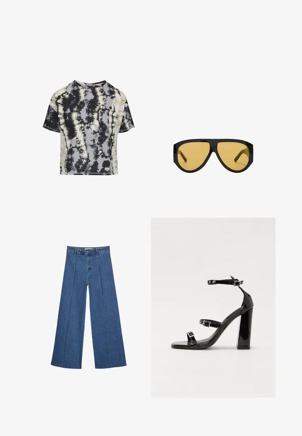Kurze Ärmel, gekürztes T-Shirt aus Baumwolle mit einem Batikmuster in Schwarz, Grau und Beige. Mit rohen Kanten und Rundhalsausschnitt.; Weite Jeans aus Denim in Mittelblau, mit hoher Taille, Knopfverschluss und kontrastierenden vertikalen Nahtdetails an der Vorderseite.; Schwarze patentierte Sandalen mit Absatz, quadratischer Spitze, Knöchelriemen und silbernen Schnallen. Mit einem stabilen Blockabsatz für mehr Stabilität.; Sonnenbrille mit einem eleganten, schwarzen Kunststoffrahmen und gelb getönten Gläsern, in einer markanten, eckigen Form und breiten Schläfen für zusätzlichen Schutz.; Schwarze Tote-Bag aus glattem Leder, mit einem abgerundeten, offenen Oberteil, zwei Schulterträgern und einem minimalistischen Design.