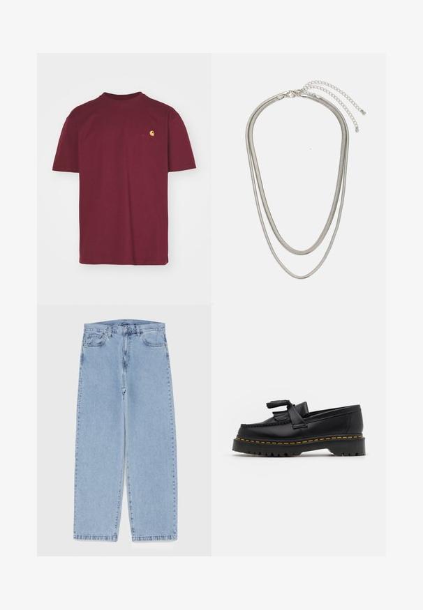 Carhartt WIP AMERICAN SCRIPT - T-shirt basic - malbec; Jeans in denim azzurro chiaro con design a gamba dritta, caratterizzati da una vita media, cinque tasche e chiusura con bottone e zip.; Mocassino in pelle nera con un'accento a frange, dotato di una suola nera spessa e cuciture gialle lungo il bordo. Finitura testurizzata.; Collana in metallo argentato a tre strati caratterizzata da catene sottili e flessibili con una leggera lucentezza, fissata con un gancio a molla e una catena regolabile.