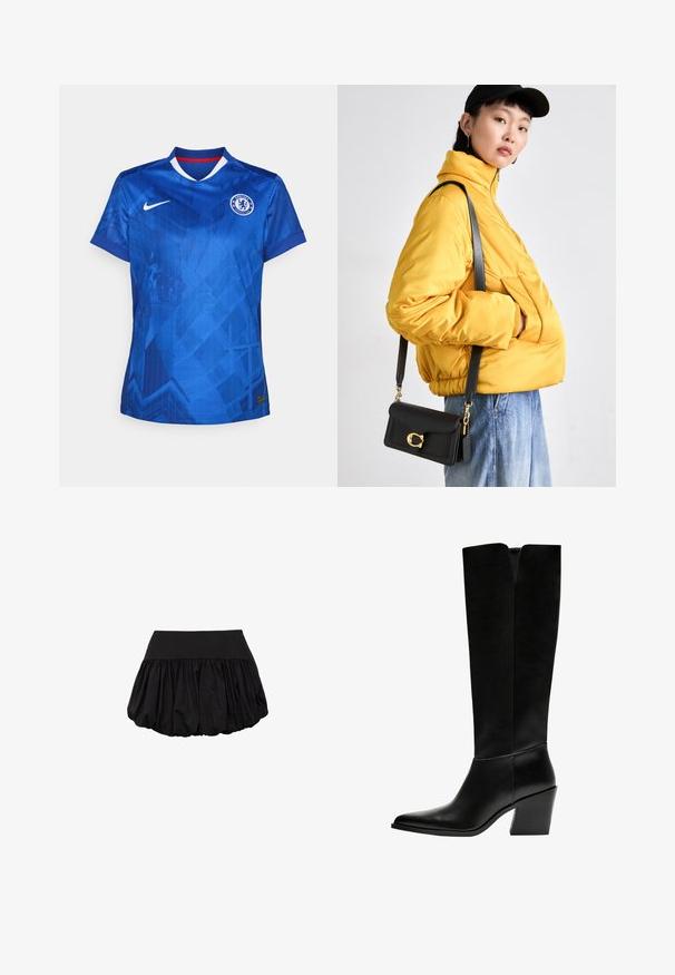 Niebieska koszulka piłkarska Nike z geometrycznym wzorem, z dekoltem w serek i czerwonymi akcentami oraz haftowanym logo Chelsea FC na piersi.; Czarna mini spódnica z konstrukcyjnym pasem w talii i objętościowym, marszczonym krojem. Wykonana z lekkiego materiału, charakteryzuje się gładką teksturą.; Czarne kozaki do kolan wykonane z gładkiej skóry, z ostro zakończonym noskiem, blokowym obcasem i wycięciem w kształcie litery V na górze.; Żółta pikowana kurtka z wysokim kołnierzem i przednią kieszenią, połączona z czarną torbą na ramię z złotymi akcentami. Luźne dżinsowe spodnie.