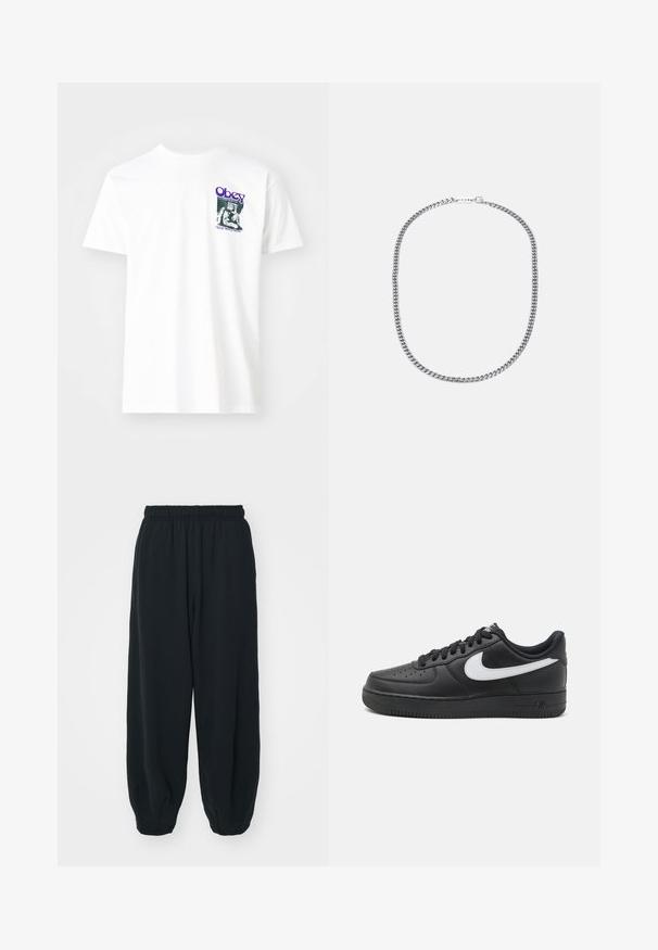 Baltos medvilnės marškinėliai su purpurine grafika, vaizduojančia sėdintį asmenį, su užrašais "Obey" ir "Stop Worry Now!" juoda spalva.; Juodi, su elastiniu juosmeniu sportiniai kelnės su laisvu siluetu, suapvalintais kulkšnimis, lygia tekstūra ir be matomų raštų ar metalinių akcentų.; Juodi Nike Air Force 1 sportbačiai su lygia odine viršutine dalimi, balta logotipo akcentu, perforuota nosimi ir tekstūruotu guminio pado.; Sidabrinė metalinė grandinėlė su storais, tarpusavyje susijungiančiais žiedais, poliruota tekstūra ir maža sagtimi su prekių ženklo detalėmis.