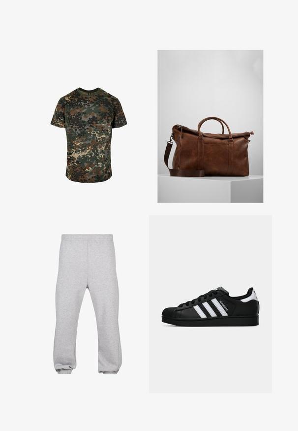 Maskárové tričko vyrobené z bavlny, s viacfarebným vzorom v zelenej, hnedej a čiernej farbe. Okrúhly výstrih a krátke rukávy.; Sivé tepláky vyrobené z bavlnenej zmesi, s elastickým pásom, zúženými nohavicami a manžetami. Jednoduchý dizajn bez vzorov.; Čierne tenisky Adidas Superstar s bielymi pruhmi, špičkou v tvare mušle a textom "Superstar" na boku, zobrazené v bočnom profilu na bielom pozadí.; Hnedá kožená cestovná taška so zipsovým uzáverom, dvojitými uchami, nastaviteľným ramenným popruhom a viditeľnými textúrami na povrchu.