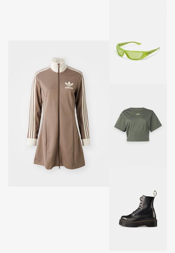 Alpha Industries Nyomott mintás póló - dark olive; Barna sportos ruha magas gallérral, teljes előlapi cipzárral, fehér háromcsíkos díszítéssel az ujjakon és egy kis fehér logóval a mellrészen.; Fekete bőrből készült, fűzős bokacsizma masszív fekete talppal és sárga varrással. Hátsó húzófüllel és kör alakú fémszemekkel rendelkezik.; Zöld napszemüveg, aerodinamikus, körbefutó dizájnnal. Könnyű műanyagból készült, árnyékolt lencsékkel és diszkrét logóval a szárakon.