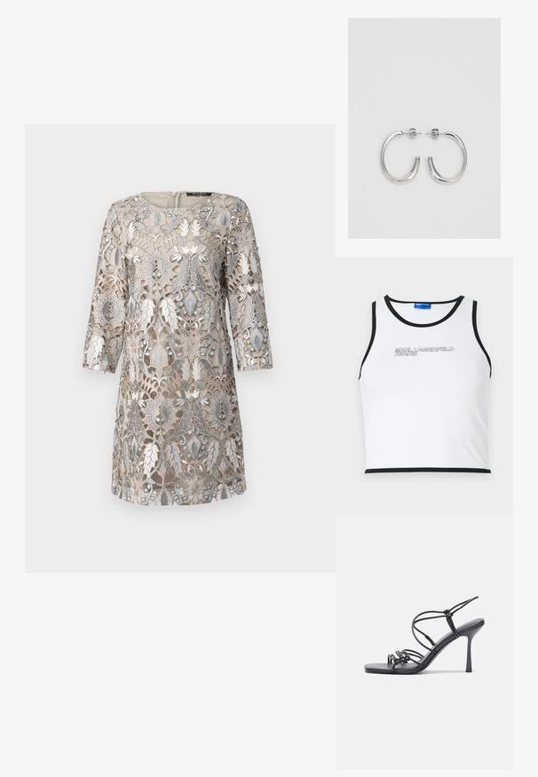Weißes, gekürztes Tanktop mit schwarzem Saum, das "Karl Lagerfeld Jeans" in Grau auf der Brust bedruckt hat. Glatte Stoffqualität, ärmelloses Design.; Beiges Kleid mit aufwendigem silbernen floralen Spitzenüberzug, dreiviertelärmel, rundem Ausschnitt und einem Reißverschluss auf der Rückseite. Strukturiertes Design-Detail.; Schwarze, hochhackige Sandalen mit dünnen Riemen und einem geknoteten Design, einer glatten, rechteckigen Zehenpartie und einem eleganten Stiletto-Absatz.; Hellegraue metallische Handtasche mit einer Kettenriemen, verziert mit kleinen kreisförmigen metallic Nieten und einem dreieckigen Markenlogo.; Silberne Creolen mit einer glatten, glänzenden Oberfläche, einer gebogenen Form und einer Steckverschluss. Minimalistisches Design mit modernem Finish.