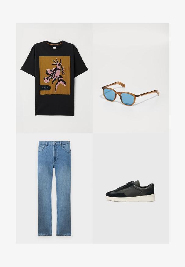 Svart bomulls T-skjorte med et stort, abstrakt rosa og brunt fugl-grafikk på en gull firkant, med "Paul Smith" logo i hvitt.; Lyseblå denimjeans med rett snitt, fem lommer, glidelås og kontraststing. Stoffet har en glatt, strukturert overflate.; Lave sneakers med en blanding av svart semsket skinn og teksturert lær, en hvit gummisåle og svarte lisser. Diskret merkevare på siden.; Brune plastikkinnes solbriller med blå linser, firkantet form, tynne armer, teksturerte detaljer på templene og en polert overflate.