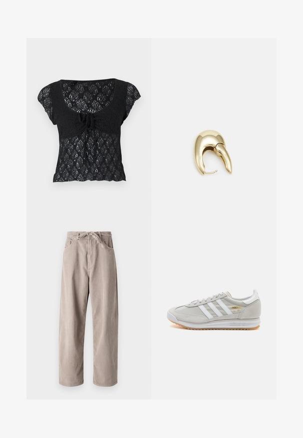 BDG Urban Outfitters QUINN CAP SLEEVE - Top - charcoal; Beige corduroybroek met een losse pasvorm, voorzien van een tailleband met trekkoord, twee voortassen en een verticale ribbelstructuur.; Lichtgrijze sneaker van suede en mesh, met drie witte strepen, ronde neus en een gumrubberen zool. Gouden logo-accent bij de veters.; Gouden metalen oorbel met een slank, gebogen ontwerp. Beschikt over een kenmerkende puntige vorm, gepolijste oppervlakte en scharnier sluiting.