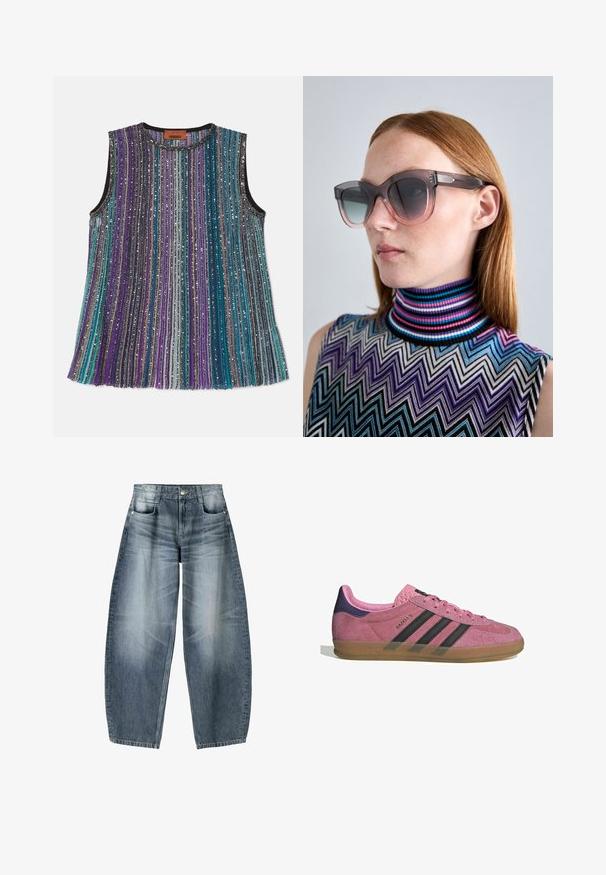 Missoni - Top; Jeansy o szerokich nogawkach w jasnoniebieskim denimu z wyblakłymi miejscami, z pięcioma kieszeniami, zapinane na guziki oraz minimalnymi detalami przeszycia.; Różowe zamszowe sneakersy z czarnymi paskami, gumową podeszwą i teksturowanym fioletowym piętą. Posiadają sznurowany design oraz wytłoczone logo na boku.; Przesadnie duże gradientowe okulary przeciwsłoneczne z ciemną oprawką i przyciemnionymi soczewkami, noszone z wzorzystym, wielokolorowym topem bez rękawów z wysokim kołnierzem.