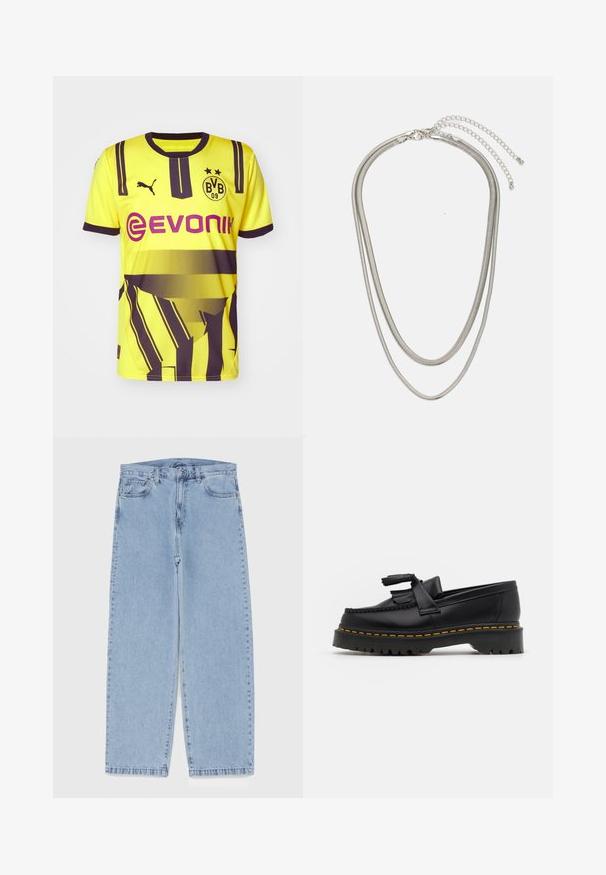 Camisa de futebol amarela com detalhes pretos, apresentando riscas, um decote em crew e logotipos em roxo e preto. Feita de tecido leve.; Jeans de denim azul claro com design de perna reta, apresentando uma cintura de altura média, cinco bolsos e um fecho de botão e zíper.; Mocassim de couro preto com um detalhe de franjas, apresentando uma sola preta robusta e costura amarela ao longo da borda. Acabamento texturizado.; Colar de metal prateado em três camadas, com correntes flexíveis e elegantes que possuem um leve brilho, fechado com um fecho de lagosta e corrente ajustável.