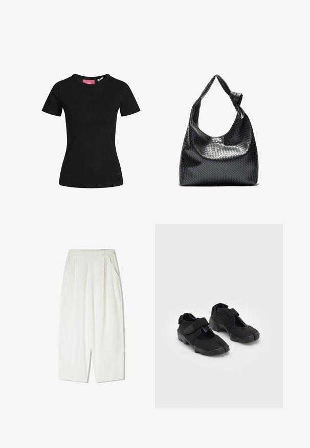 Fekete, rövid ujjú pamut póló. Klasszikus kerek nyakú dizájn, sima textúrával és testhezálló szabással.; Laza, térd hosszúságú, könnyű anyagból készült fehér nadrág, oldalsó zsebekkel és ráncolt, elasztikus derékpánttal.; Fekete vízicipők rugalmas anyagból, tépőzárral, egyedülálló osztott orrdesignnal és texturált gumitalppal a tapadás érdekében.; Fekete szőtt bőr kézitáska laza dizájnnal, csomózott pánttal és egy kis díszes arany szegeccsel a tetején.