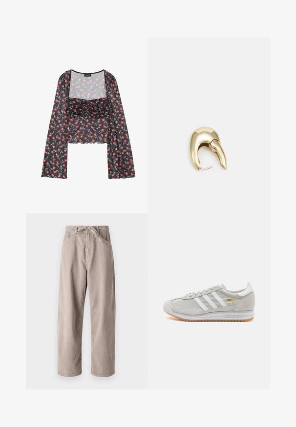 Kvetinový sieťovaný top s dlhými, rozšírenými rukávmi. Čierny základ s červeným a modrým kvetinovým vzorom, ktorý má riasené telo a výstrih s vlnkovaným lemom.; Béžové kordové nohavice s voľným strihom, s elastickým pásom na šnúrku, dvoma prednými vreckami a vertikálnym ryhovaným vzorom.; Svetlosivé tenisky vyrobené z kože a sieťoviny, s tromi bielymi pruhmi, okrúhlou špičkou a gumovou podrážkou. Zlatý logový akcent pri šnúrkach.; Náušnice z kovu v zlatej farbe s elegantným, zakriveným dizajnom. Majú charakteristický špicatý tvar, leštený povrch a uzáver na pánt.
