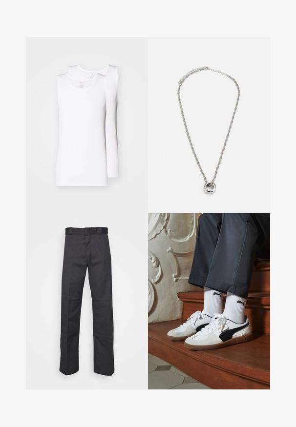 Dvě bílé bavlněné tílka vystavené. Mají kulatý výstřih, bezrukávový design se hladkou texturou a přiléhavým střihem.; Černé kalhoty vyrobené z odolné látky, s rovnými nohavicemi, pasem s poutky na opasek a švy pro větší texturu.; Puma tenisky v bílé a černé semišové úpravě, s hnědou gumovou podrážkou. Kombinované s bílými ponožkami, na kterých je černé logo, nošeny s tmavými kalhotami.; Stříbrný kovový náhrdelník se zkroutým řetězem a kulatým přívěskem s leštěným povrchem.