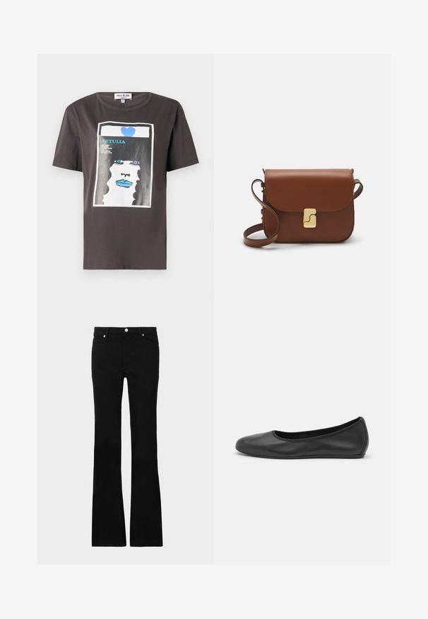 T-shirt grafica in cotone grigio scuro con una stampa colorata del volto di una donna con labbra blu e un cuore blu, colletto rotondo e maniche corte.; Jeans neri svasati in denim, dotati di due tasche anteriori, chiusura con bottone e una texture liscia. Cuciture iconiche visibili nei punti di giuntura.; Pantofole da balletto nere in pelle con punta arrotondata, texture liscia, dettagli di cucitura minimi e design con suola flessibile.; Borsa a tracolla in pelle marrone con chiusura a pattina, hardware color oro, tracolla e una finitura liscia. Forma rettangolare compatta.