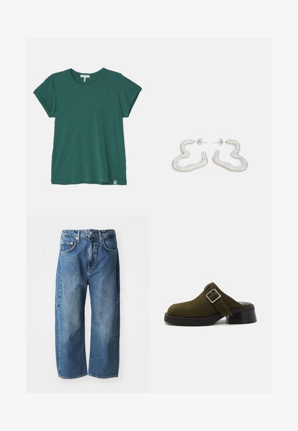 rag & bone THE SLUB - T-Shirt basic - green; Blaue Denim-Jeans im lockeren, weiten Design, mit frontalen Taschen, einem Knopf- und Reißverschluss sowie dezentem Verblassen an den Knien.; Olivgrüner Wildleder-Mule mit einem niedrigen, klobigen schwarzen Absatz. Verfügt über einen Seitenriemen mit einer silbernen Schnalle zur Anpassung. Insgesamt glatte Textur.; Ohrringe aus Silberton mit einem gewellten, abstrakten Design, verziert mit kleinen, funkelnden Kristallen. Sichere Steckverschluss.