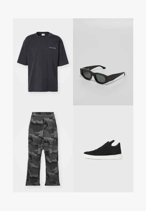 Tmavě šedé bavlněné tričko s kulatým výstřihem a krátkými rukávy. Na levé části hrudi je vyšívaný text "FILLING PIECES" bílou barvou.; Maskovací tepláky v odstínech černé a šedé, s elastickým pasem, pohodlným střihem a mírnými rozparky na spodní části nohavic.; Černé semišové tenisky s bílou gumovou podrážkou, s tónovým prošitím a šněrováním. Hladký povrch s moderním, aerodynamickým tvarem.; Černé obdélníkové sluneční brýle se zelenými skleněnými čočkami, silnými obrubami a plochými stranami, s hladkou plastovou texturou.
