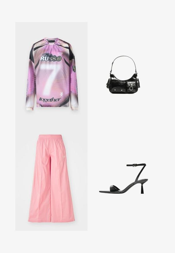 Jersey z długim rękawem w gradientowym różowo-czarnym wzorze, z numerem 7, logotypami marki oraz różnymi graficznymi akcentami w białym i czarnym kolorze.; Różowe spodnie szerokie w nogawkach, wykonane z lekkiego materiału, z elastycznym pasem i subtelnymi białymi paskami po bokach. Małe logo z przodu.; Bershka - Sandały na obcasie; Czarna torebka z lakierowanej skóry o zaokrąglonym kształcie, z jednym paskiem na ramię, przednimi kieszeniami i akcentami w kolorze srebrnym.