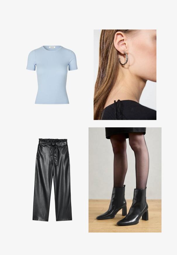 Lys blå ribbet t-skjorte med korte ermer og rund hals. Myk tekstur, tettsittende design uten synlige logoer eller dekorasjoner.; Hvit langermet bluse med klassisk krage, knapper foran og samlet detalj på siden. Glatt stoff med en skreddersydd fasong.; Sorte faux lær brede bukser med en elastisk, bølget talje og et aftageligt bånd. Glat tekstur og minimal glans.; Sorte ankelstøvler i skinn med spiss tå, chunky firkantet hæl, og slank design. Har elastiske sidede paneler for enkel påføring.; Sølv ringøredob med en polert finish, med små gull detaljer og en rund form, båret på øreflippen.