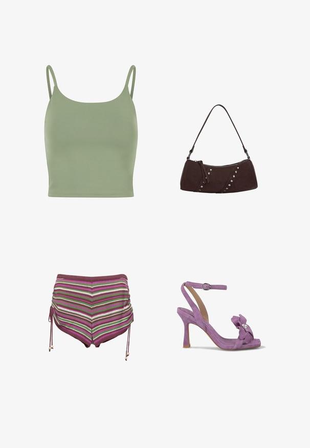 Olijfgroene, aansluitende camisole-top met dunne bandjes, een gladde textuur en een ronde halslijn, ontworpen voor comfort en om te lagen.; Gestreepte zwemshorts in tinten roze, groen en bruin. Bevat trekkoordzijden en een zachte, rekbare stof.; Paarse suède hoge hak sandaal met een enkelbandje. Kenmerkt zich door een bloemenversiering met een strass detail op de teen.; Bruine synthetische leren handtas met een gebogen vorm, ritssluiting en decoratieve zilveren studs aan één kant. Voorzien van een korte schouderband.