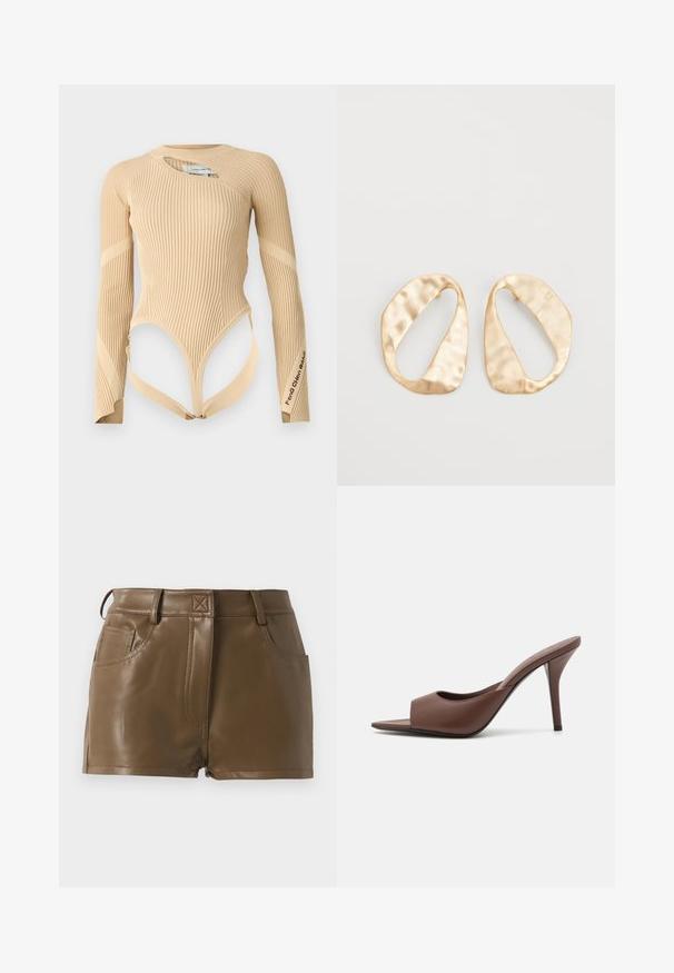 Feng Chen Wang - Bluzka z długim rękawem; Brązowe szorty z faux skóry o dopasowanym kroju, z paskiem z pętelkami, przednimi kieszeniami oraz widocznymi detalami przeszyć.; Brązowe skórzane klapki na wysokim obcasie z odkrytymi palcami o eleganckim wzornictwie, z szerokim przednim paskiem i smukłym obcasem typu stiletto.; Para nieregularnych, owalnych kolczyków ze złotego metalu o teksturowanej, lekko młotkowanej powierzchni na białym tle.