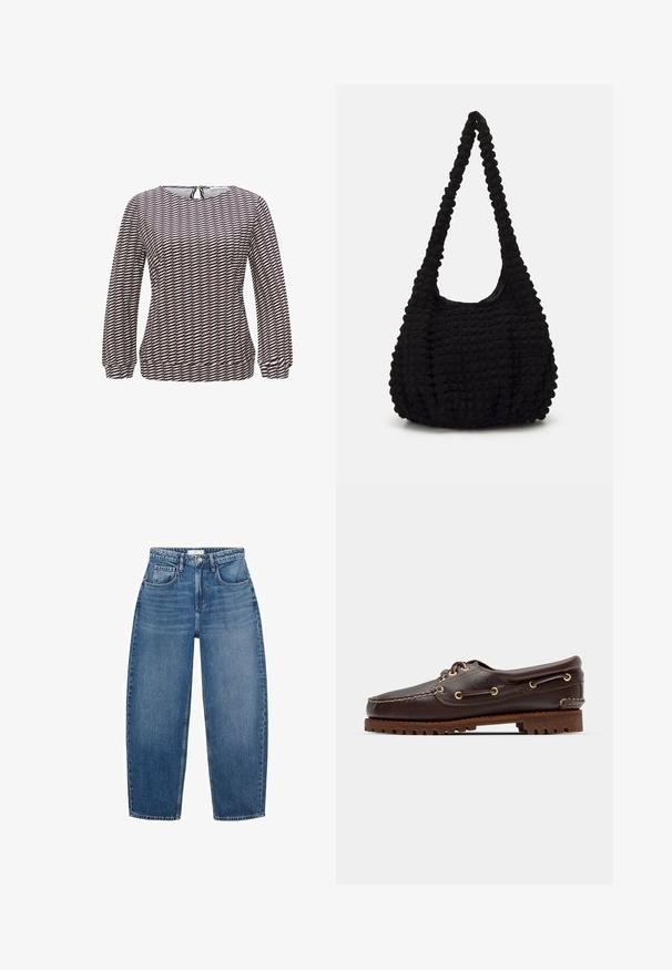 Maglia a maniche lunghe in un tessuto leggero, caratterizzata da un motivo geometrico nei toni del blu navy, beige e bianco. Collo rotondo con dettaglio a forma di chiave sul retro.; Jeans in denim blu a vita alta con design a gamba dritta, dotati di cinque tasche, passanti per cintura e leggera scoloritura per un tocco di texture.; Scarpa da barca in pelle marrone con occhielli dorati, lacci tondi e una suola in gomma marrone texturizzata. Presenta dettagli cuciti e un logo in rilievo.; Borsa in tessuto nero con una singola tracolla intrecciata, caratterizzata da una forma gonfia e un design della superficie arricciato.