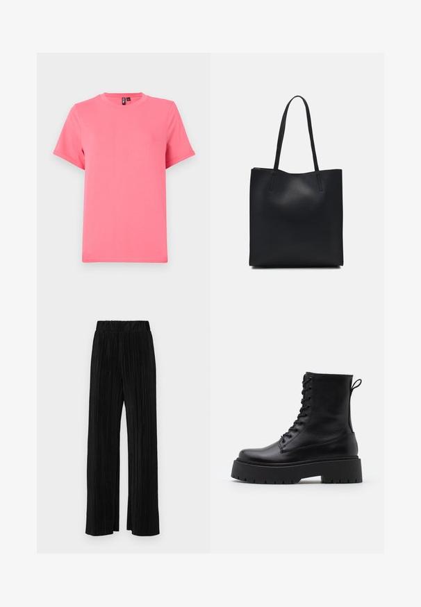 Lys pink kortærmet t-shirt lavet af blød bomuld; har rund halsudskæring og afslappet pasform med opsmøgede ærmekanter og en glat overflade.; Sorte plisserede bukser med elastisk talje. Har brede ben og et glat, tekstureret stof med lodrette striber.; Sorte læder ankelstøvler med rund tå, snørebånd foran og en tyk gummisål med struktureret slidbane. Hæfteløkke bagpå.; Sort læder tote taske med glat tekstur, rektangulær form og to lange hanke. Ingen synlig hardware eller udsmykninger.