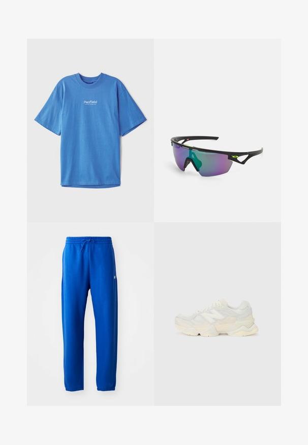 Donkerblauw katoenen t-shirt met korte mouwen en een ronde hals. Voorzien van een wit "Penfield" logo op de voorkant. Glad, ademend textuur.; Blauwe joggingbroek van zacht materiaal, met een elastische tailleband en trekkoord, taps toelopende pijpen en een klein logo detail aan de zijkant.; Lichte sneaker met een bovenwerk van mesh en suede in zachte crèmekleuren, met een chunky zool en driedimensionale accenten.; Sport zonnebril met een zwart montuur, grote verlooplenzen met paarse en groene tinten, en hoekige ontwerpaccenten met logo-details.
