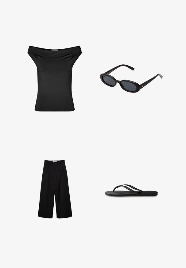Crna bluzica bez naramenica napravljena od glatkog elastinog materijala. Uže krojen dizajn s drapiranim izrezom, kratkim rukavima i ravnim rubom.; Crne široke hlače s visokim strukom, nabranim prednjim dijelom i kopčanjem na dugme. Izrađene su od glatkog materijala s krojenim dizajnom.; Crne japanke s teksturiranom gumenenom potplatom, dva uska remena i suptilnim, urezanim logom na remenu.; Crne velike sunčane naočale s ovalnim staklima, glatkim plastičnim okvirom i zlatnim detaljima na sljepočnicama. Tamna stakla pružaju zaštitu od sunca.