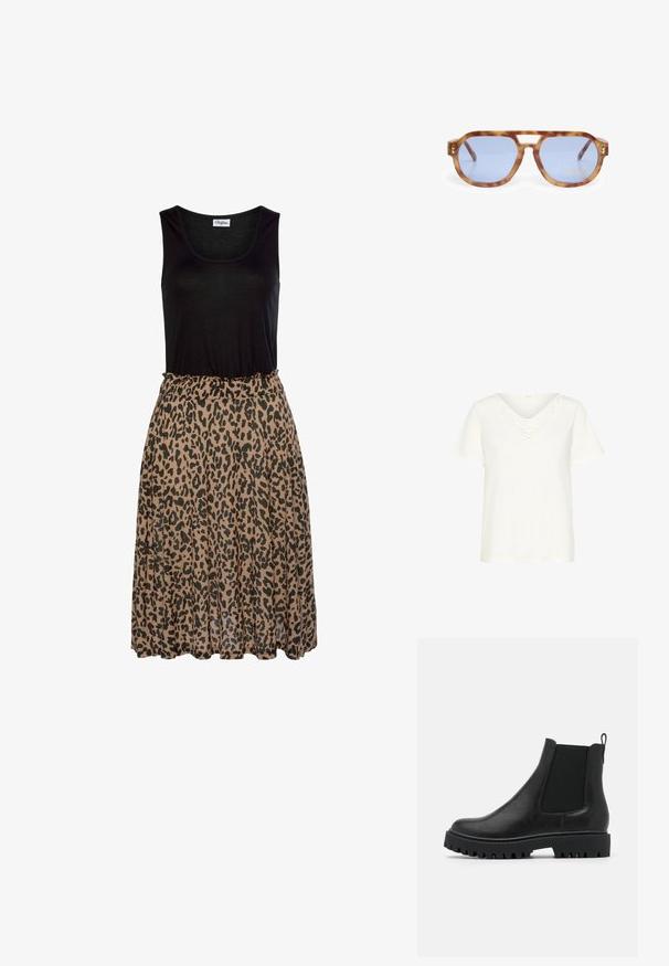 Witte t-shirt met korte mouwen en een V-hals, versierd met bloeiende kant rond de halslijn, gemaakt van zacht materiaal met een ontspannen pasvorm.; Zwarte mouwloze top met een luipaardmotief, zachte bruine rok. De rok heeft een gegatherde elastische tailleband en een vloeiende stoffen textuur.; Zwarte leren Chelsea-boot met elastische zijpanelen, een trekknoop en een robuuste, dikke zool met diepe groeven voor grip.; Schildpadbril met blauwe lenzen, hoekig ontwerp, dikke rand en uitsparing voor de neusbrug; met een gouden accent op de poot.