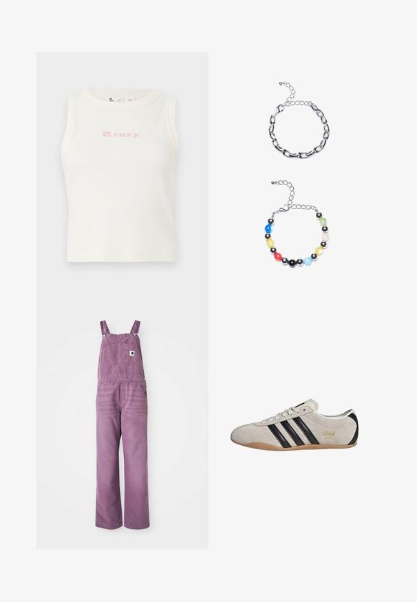 Canotta bianca a coste con scollo tondo e un piccolo logo rosa "Roxy" sul petto. Texture liscia, design aderente, senza maniche.; Salopette in denim viola con bretelle regolabili, tasca frontale e gambe larghe. Il materiale presenta una leggera texture; gli accessori in metallo sono di colore argento.; Sneaker in suede con tomaia grigia, strisce nere e suola in gomma color cuoio. Presenta una chiusura con lacci e un dettaglio del logo dorato sul lato.; Bracciale in argento con maglie allungate sopra. Sotto, un bracciale colorato con perline nere, blu, verdi, gialle, rosse e trasparenti.