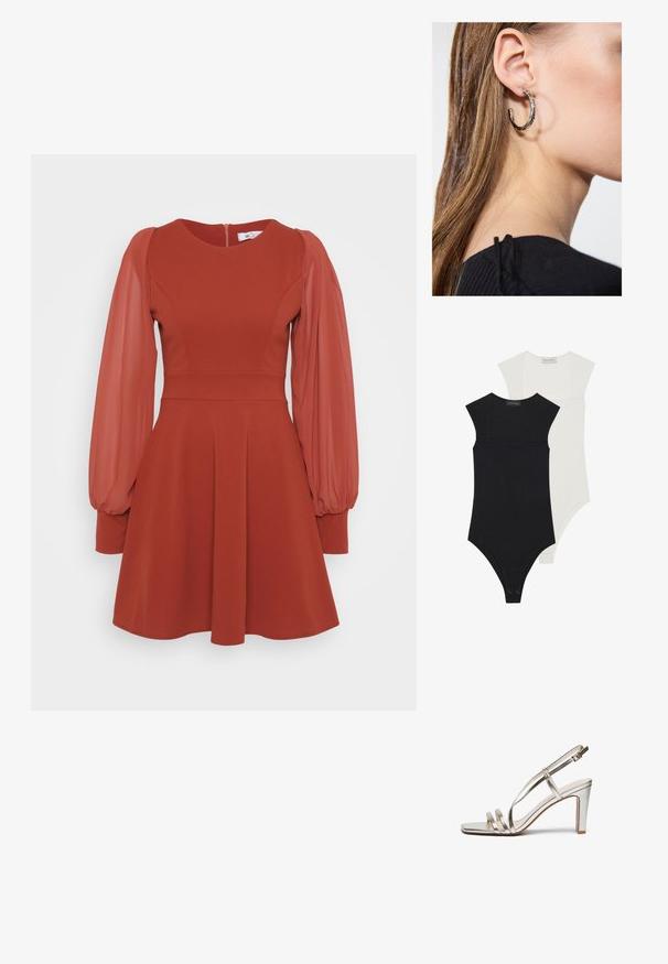 To bodysuits i sort og hvid, med korte ærmer, firkantet udskæring og et glat, strækbart stof med trykknapper forneden.; Rød kjole med korte, puffede gennemsigtige ærmer, tætsiddende liv, udvidet nederdel og lynlås i ryggen. Fremstillet af tekstureret stof med en glat finish.; Metallic sølv højhælet sandal med åben tå, der har tre tynde stropper over foden og en ankelstrop med spænde.; Guldmetalisk clutch-taske med en glat tekstur, der har en trekantet klaplukning. Den hånd, der holder den, har pænt manicurede negle.; Sølv hoop ørestik med en poleret overflade, prydet med små guld accenter og en rund form, båret på øreflippen.