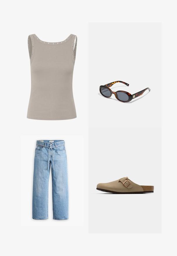 Svetlo siva brezrokavna majica z rebrasto teksturo, ki ima kovinske gromete ob ramenih in okroglo izrezana dekolte.; Svetlo modri traper široki hlače z visokim pasom, z gumbom in zadrgo ter detajlom s povezanico v pasu. Neobdelan rob.; Bežna klompa z zaobljenim nosom, nastavljivim sponko in korčnim podplatom. Teksturirana površina s črnim gumijastim podplatom za oprijem.; Rjave torbice za sonce s ovalnimi lečami in temno sivo subtančno. Opremljene z zlatim dekorativnim detajlom na templjih. Gladek plastičen tekstura.