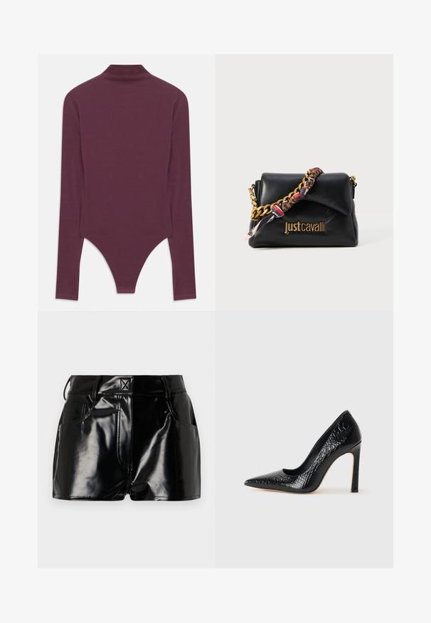 Body burgundy cu maneci lungi, cu guler înalt, realizat dintr-un material moale, având un tăietor tip thong la baza și manșoane ajustate.; Pantaloni scurți negri, strălucitori, din material sintetic. Prezintă o talie ajustată, bucle pentru curea și buzunare frontale cu detalii de cusătură proeminente.; Pantofii cu toc înalt, ascuțiți, de culoare neagră, cu textură de piele de crocodil, având un design elegant, toc în stil stiletto și interior neted de culoare neagră.; Geantă de piele neagră cu un mănunchi de lanț aurie, având un accent dintr-un material textil cu un model și un logo embosat pe față.