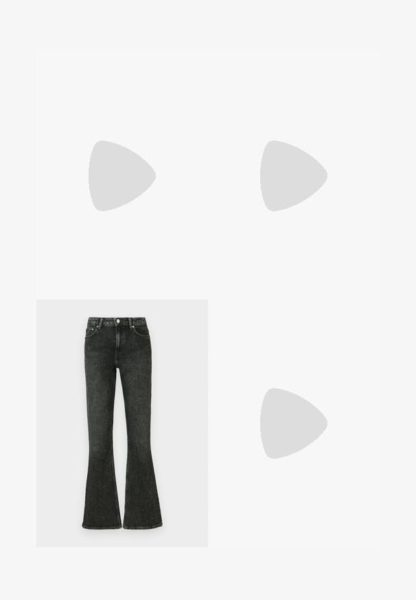 Γκρίζο κοντομάνικο t-shirt από μαλακό, ελαστικό ύφασμα με στρογγυλή λαιμόκοψη και εφαρμοστή γραμμή, με ομαλή υφή και μίνιμαλ σχεδίαση.; Μαύροι φαρδιοί τζιν από τζην ύφασμα, με ψηλή μέση, πέντε τσέπες και κλείσιμο με κουμπί. Η υφή είναι λεία με ήπια ξεθώριασμα.; Μαύρη δερμάτινη μπότες μέχρι το γόνατο με υφή, διαθέτει διακοσμητική αγκράφα στο πλάι και χαμηλό τακούνι. Λεπτομερής ραφή κατά μήκος των ραφών.; Μαύρη δερμάτινη τσάντα ώμου με καμπύλο σχήμα, μία μόνο στραβά, κλείσιμο με φερμουάρ και διακριτική σήμανση στο μπροστινό μέρος. Λείος υφασμάτινος χαρακτήρας, μινιμαλιστικός σχεδιασμός.