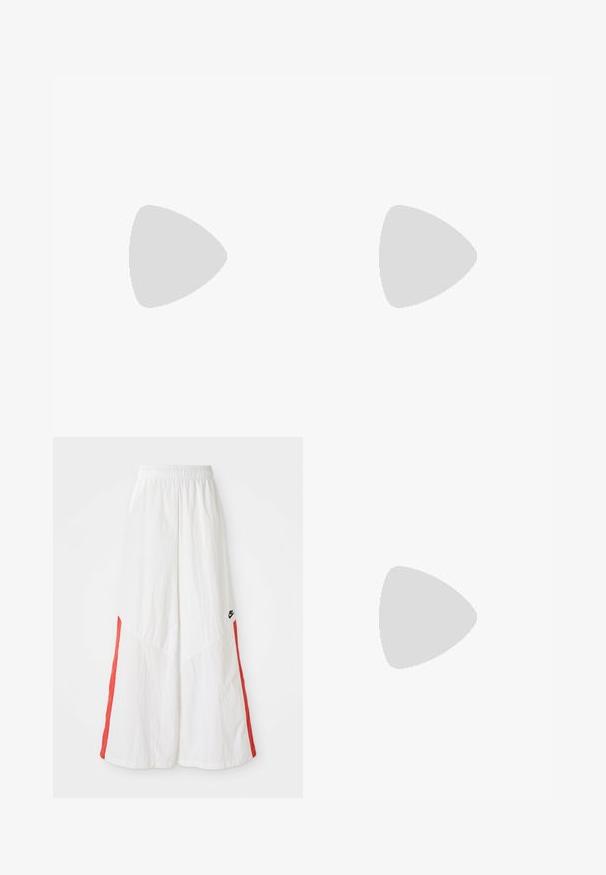 White cotton t-shirt with a relaxed fit, featuring a colorful Billabong logo with palm trees and the year "1973" embroidered on the left chest.; White wide-leg pants with an elastic waistband, featuring red side panels and a small black logo on the left side. Textured fabric.; Black flip-flop made of smooth leather, featuring a thin strap design and a flat sole with a minimal profile. No notable patterns or accents.; Black mesh bag with a soft, textured surface and rounded shape. Features two handles and a spacious interior. Lightweight and breathable design.