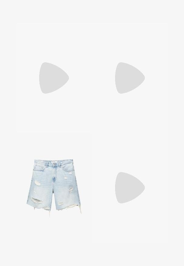 T-shirt en coton beige avec un col rond, portant le texte "KARL KANI" en bleu et noir sur la poitrine, établi en 1989 en dessous.; Shorts en denim bleu clair avec des détails déchirés, ourlet effiloché, cinq poches, fermeture à bouton en métal et passants de ceinture. Design décontracté avec une coupe ample.; Baskets en cuir blanc avec perforations, à bout rond, semelle plate et lacets épais, arborant un logo swoosh visible et "AIR" sur le talon.; Lunettes de soleil en écaille de tortue avec des verres verts, présentant une forme octogonale et des branches minces et courbées. Le matériau a une finition brillante.
