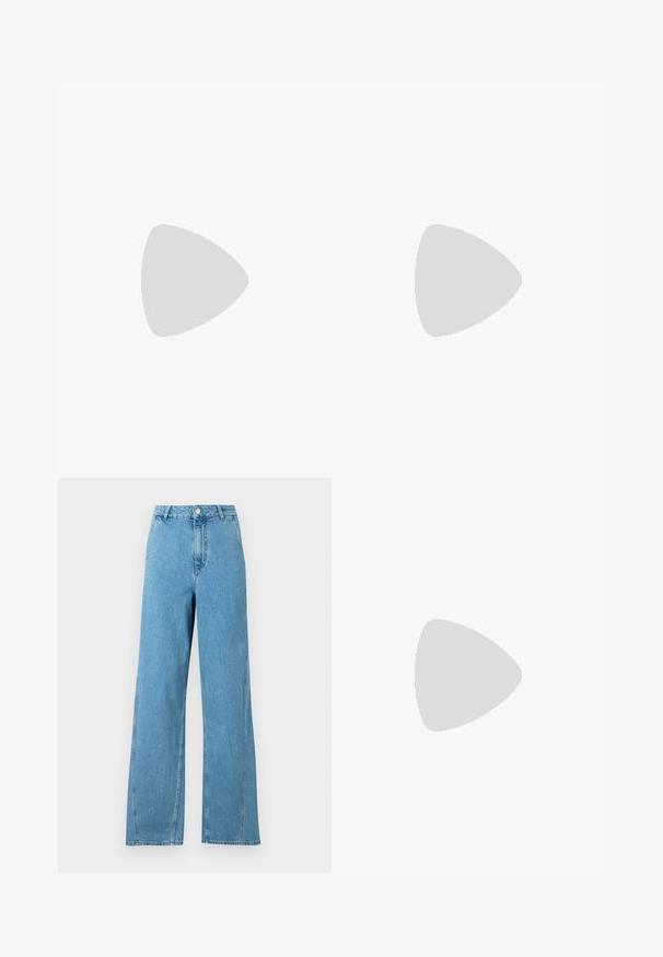 Kurzärmliges Poloshirt mit orange-weißen horizontalen Streifen, einem knöpfbaren Kragen und einem kleinen gestickten Logo auf der Brust.; Hellblaue, weit geschnittene Jeans mit hoher Taille, fünf Taschen und Metallknopfverschluss. Hergestellt aus Denim-Stoff mit glatter Textur.; Schwarze Leder-Mules mit spitzem Zehenbereich und niedrigem Blockabsatz. Glatte Textur mit elegantem Design. Offene Rückseite mit minimaler Gestaltung.; Schwarze Lederhandtasche mit einem gerafften Oberteil, ausgestattet mit zwei kurzen Griffen und einem langen verstellbaren Schulterriemen. Glatte Textur, runde Form.