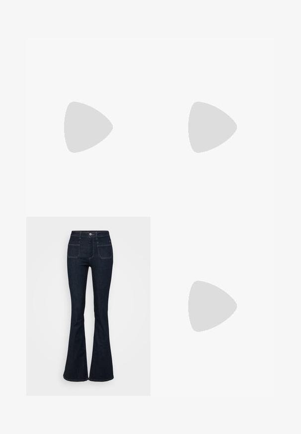 T-shirt bianco in cotone a maniche corte con una stampa grafica di limoni e foglie, con il testo "FEEL THE VIBE" in rosa e giallo.; Jeans svasati blu scuro realizzati in denim, caratterizzati da una vita alta, cinque tasche e cuciture a contrasto lungo le cuciture. Texture liscia.; Sneakers Nike beige con dettagli marroni, superiore in suede e tessuto, punta rotonda, suola piatta in gomma e chiusura con lacci.; Occhiali da sole tartarugati con lenti rettangolari marroni, una montatura spessa e stanghette sottili con un motivo di diverse tonalità di marrone.