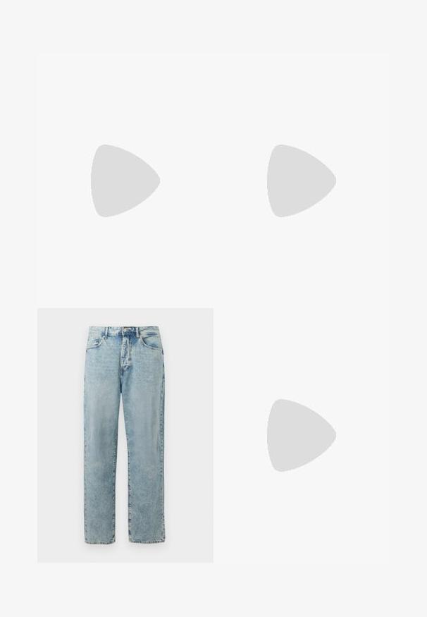 Licht crème longsleeve shirt met ronde hals, voorzien van een bedrukt logo in het grijs met de tekst "DENIM TOM TAILOR ESTABLISHED 2007."; Lichtblauwe recht gesneden denim jeans met een knop- en ritssluiting, zijzakken en subtiele vervaagde details.; Beige suède sneakers met een ronde neus, vetersluiting aan de voorkant en een getextureerde achteraccent. De witte rubberen zool zorgt voor contrast. Eenvoudig en modern ontwerp.; Zwarte zonnebril met een rechthoekige vorm, donkere lenzen, zilveren accenten bij de slapen en een matte afwerking op het montuur.