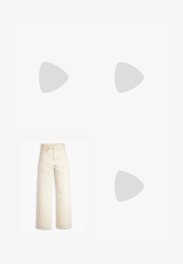 Marineblaue Kurzarmbluse mit weitem Ausschnitt und lockerer Passform. Glatte Textur, hüftlanger Schnitt und keine sichtbaren Muster oder Beschläge.; Beige weite Jeans aus Baumwoll-Denim. Merkmale umfassen eine hohe Taille, Knopfverschluss und Fünf-Taschen-Design. Glatte, langlebige Textur.; Weiße Wildleder-Sneaker mit marineblauen Streifen, Gummisohle, strukturiertem Obermaterial, runder Zehenform und Schnürung; mit Branding an der Seite und auf der Zunge.; Goldfarbene Metallrahmen-Sonnenbrillen mit dunkelgrünen Gläsern im Pilotenstil, mit schlanken Bügeln und Schildpatt-Akzenten an den Spitzen.