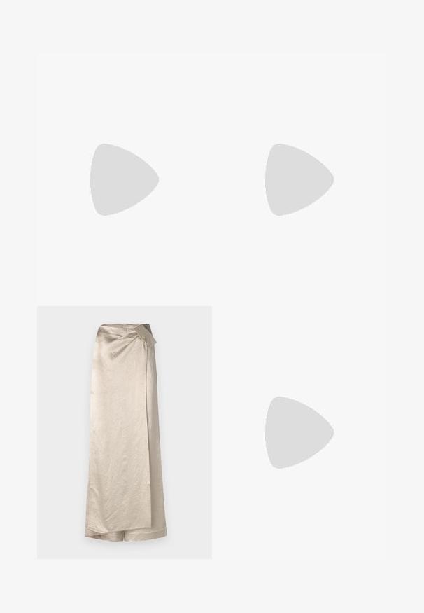 Kootud bralette kreemi- ja rauakülge, millel on kolmnurksed karikad, reguleeritavad rihmad ja avatud kootud tekstuur koos detailsete kaunistustega.; Pikk beez värvi seelik, mis on valmistatud läikivast ja tekstureeritud kangast. Omaduseks on tõmblukuga disain külgharuga ja puhas äär.; Naha nahkadele paigutatud teravvarvaste jalanõud, millel on pahkluu rihm ja stilettokõrgus, silmapaistva sileda tekstuuri ja minimalistliku disainiga.; Pruunist nahast risti keha kott klapiga kinnitusega, kuldsetest detailidest ja ahelaga rihmast. Sile tekstuur, ristkülikukujuline kuju, minimaalsete detailidega.