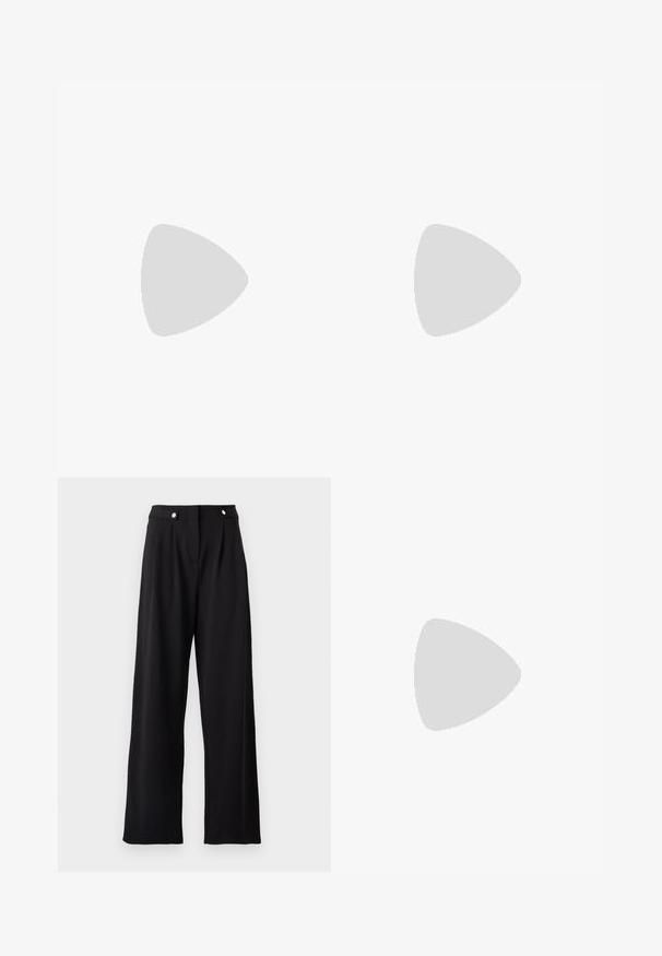 Svart kortermet topp med en vridd detalj på venstre skulder, laget av mykt, lett materiale, med rund halslinning.; Sorte vide benklær med en glatt tekstur, med høy midje, frontfold og metallknappdetaljer.; Beige og svart to-farget slingback sko med spiss tå, flat hæl og krysset stroppe-detalj. Glatt lærtekstur.; Svart lær skulderveske med en jevn tekstur, med en sølvfarget spenne og glidelås-lukking. Justerbar stropp for allsidighet.