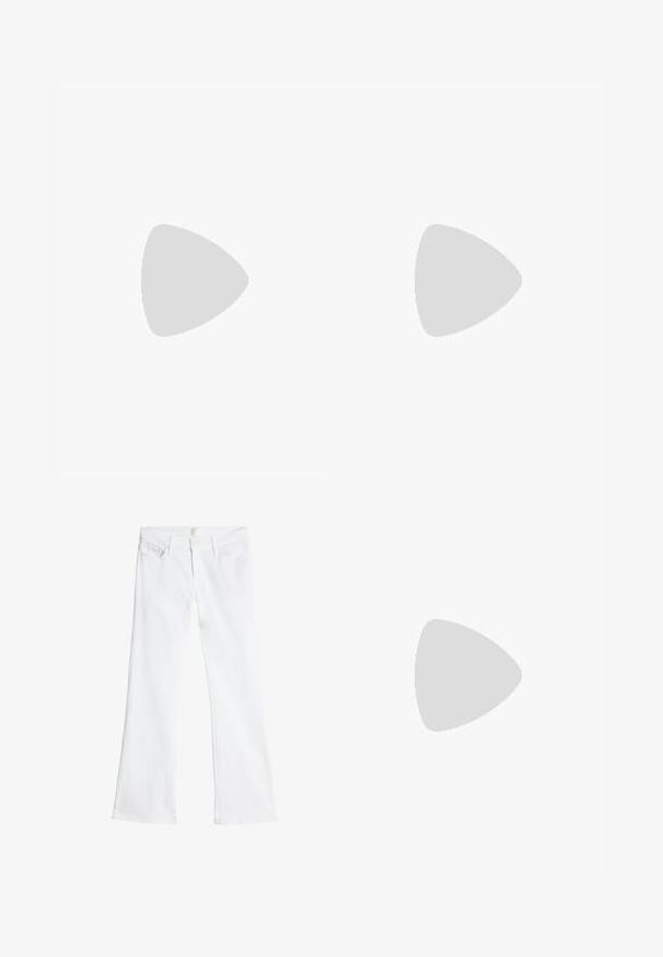 Stradivarius ASYMMETRICAL  - Long sleeved top - white; White flared jeans made of denim, featuring a button and zipper closure, two front pockets, and a clean, unembellished design.; Open-toe mules with a snake print design in tan and black. Features a sleek pointed toe and a slender stiletto heel. Textured finish.; Gold-tone earrings featuring a spiral design with a central olive-green stone. Textured, with a glossy finish and circular shape.