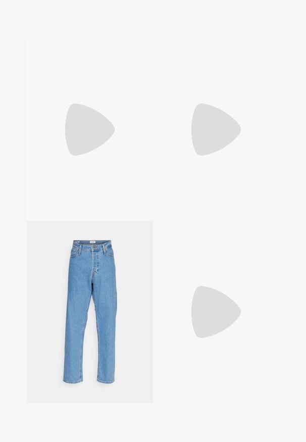 Hvid bomulds t-shirt med korte ærmer, rund hals, løs pasform og glat tekstur. Ingen synlige mønstre eller accenter.; Lysblå denim jeans med lige ben, fem lommer og knaplukning. Glat tekstur med en klassisk finish.; Sorte læder loafers med en glat finish, der har en frontrem detalje og en kraftig gummisål med rillletaccents.; Sorte rektangulære solbriller med mørke linser, der har en tyk ramme, subtile detaljer på siderne og uden synlige logoer udover mærkenavnet.; Metal kvartsur med sort urskive, hvide tal og datoviser. Har en urkasse i rustfrit stål og en vandmodstand på 100 m.