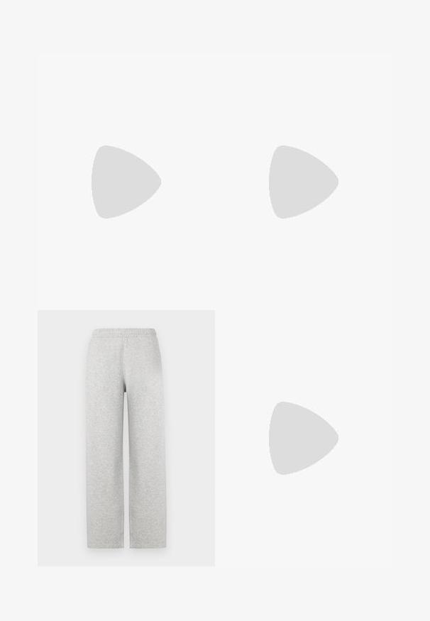 Bordeauxfarbene langärmlige Baumwoll-T-Shirt mit rundem Halsausschnitt, lockerer Passform und minimalen Nähten an den Bündchen und dem Saum.; Graue, weiche Sweatpants mit einer lockeren Passform, elastischem Bund und geraden Beinen. Keine sichtbaren Taschen oder zusätzlichen Verzierungen.; Weiße Ledersneaker mit beigen Wildlederakzenten, perforierte Zehenbox, flache Schnürsenkel und eine strukturierte cremefarbene Sohle. Mit dezentem Branding an der Ferse.; Schlangenmuster-Tasche mit einem gebogenen Griff. Hergestellt aus strukturierten, beige- und braunfarbenen Materialien, die ein markantes Diamantmuster aufweisen.